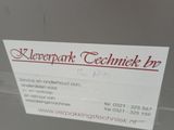 une étiquette au dos d'un réfrigérateur sur laquelle est inscrit « silverpark technik p2 »