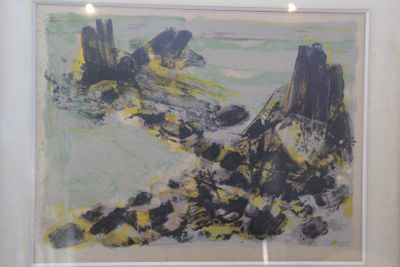 une image d'un tableau accroché au mur