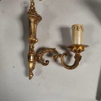 l doré. Maison CLARBEL à Paris un ensemble comprenant n lust… (photo 4)