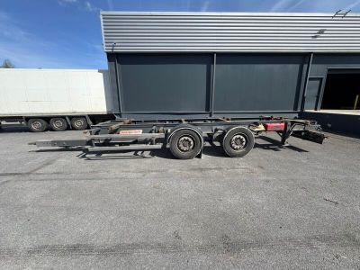 FRUEHAUF PORTE CONTAINERS - VEHICULE - Genre : REM - Carross…