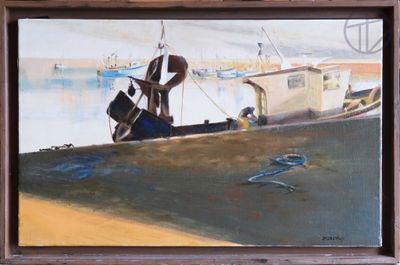 un tableau représentant un bateau sur l'eau avec un oiseau sur la rive