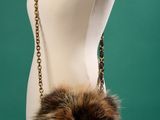 sac à pompon en fourrure marron sur un mannequin, mannequin, mannequin, mannequin, mannequin, mannequin, mannequin, mannequin, mannequin, mannequin, mannequin, mannequin, mannequin, mannequin, mannequin, mannequin, mannequin, mannequin, mannequin, mannequin, mannequin, mannequin, mannequin, mannequin, mannequin, mannequin, mannequin, mannequin, mannequin, mannequin, mannequin, mannequin, mannequin, mannequin, mannequin, mannequin, mannequin, mannequin, mannequin, manne