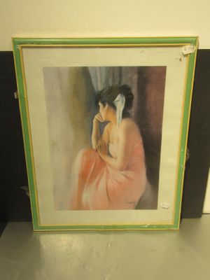 REPRODUCTION ENCADREE, FEMME ASSISE - 53x43 cm .