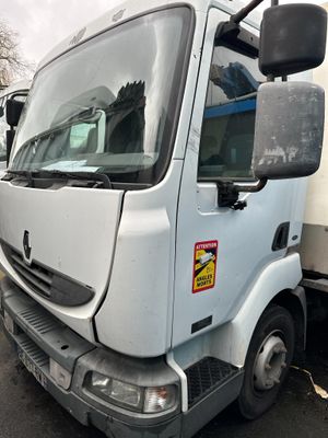 RENAULT MIDLUM Kilométrage: 599 775 kms au compteur non gara…