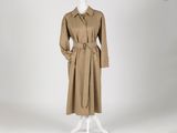 une image d'une robe sur un mannequin mannequin mannequin mannequin mannequin mannequin mannequin mannequin mann