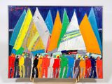 un tableau représentant un groupe de personnes sur une plage, avec des voiliers en arrière-plan