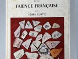couverture d'un livre sur laquelle sont inscrites de nombreuses lettres