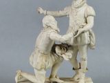 statue d'un homme tenant la main d'une femme devant un fond gris