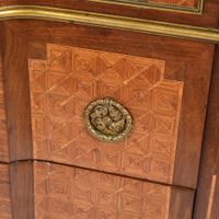 Commode à ressaut en bois de placage à façade légèrement gal… (photo 2)