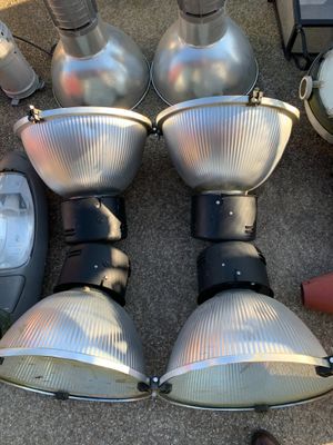 Suite de 4 suspensions industrielles