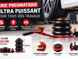 L'image montre un gros plan d'une voiture équipée d'un pneu.