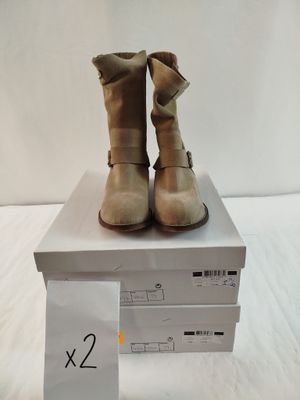 Tout neuf, avec sa boîte et ses étiquettes. Taille : 6 5 5 5 6 5 6 5 6 7 7 7 7 7
