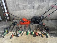 Lot d'outils et outillages de jardinage - non testé - Réf. 32867