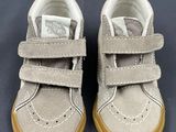 vans old skooler todd ' s shoes with velcro straps