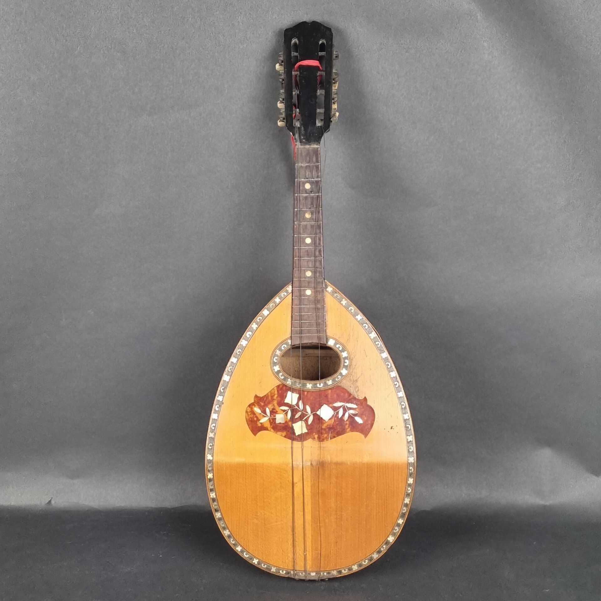 Objets d'art & Curiosités
