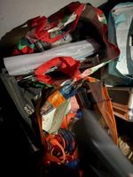 1 sac contenant des sangles, et de la quincaillerie