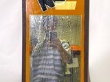 une photo d'un homme se prenant en photo dans un miroir