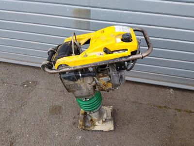 Pilonneuse essence PN3 WACKER NEUSON