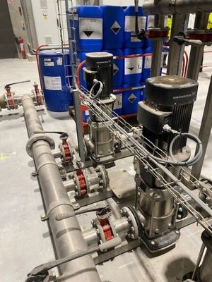 a machine that is sitting in the middle of a room
