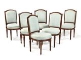 lot de six chaises de salle à manger en noyer, de style Louis XVI