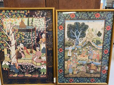 deux tableaux encadrés représentant des personnes dans un jardin avec des arbres et des fleurs