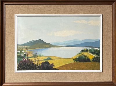 Ecole moderne. Lac en montagne.