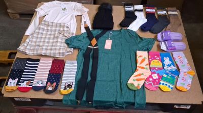 plusieurs paires de chaussettes, des chaussettes, des chaussettes, des chaussettes, des chaussettes, des chaussettes, des chaussettes, des chaussettes, des chaussettes, des chaussettes, des chaussettes, des chaussettes, des chaussettes, des chaussettes, des chaussettes, des chaussettes