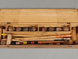 coffret de crochets en bois contenant divers crochets en bois et autres crochets