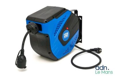 an image of a blue and black portable air compressor on a white background
