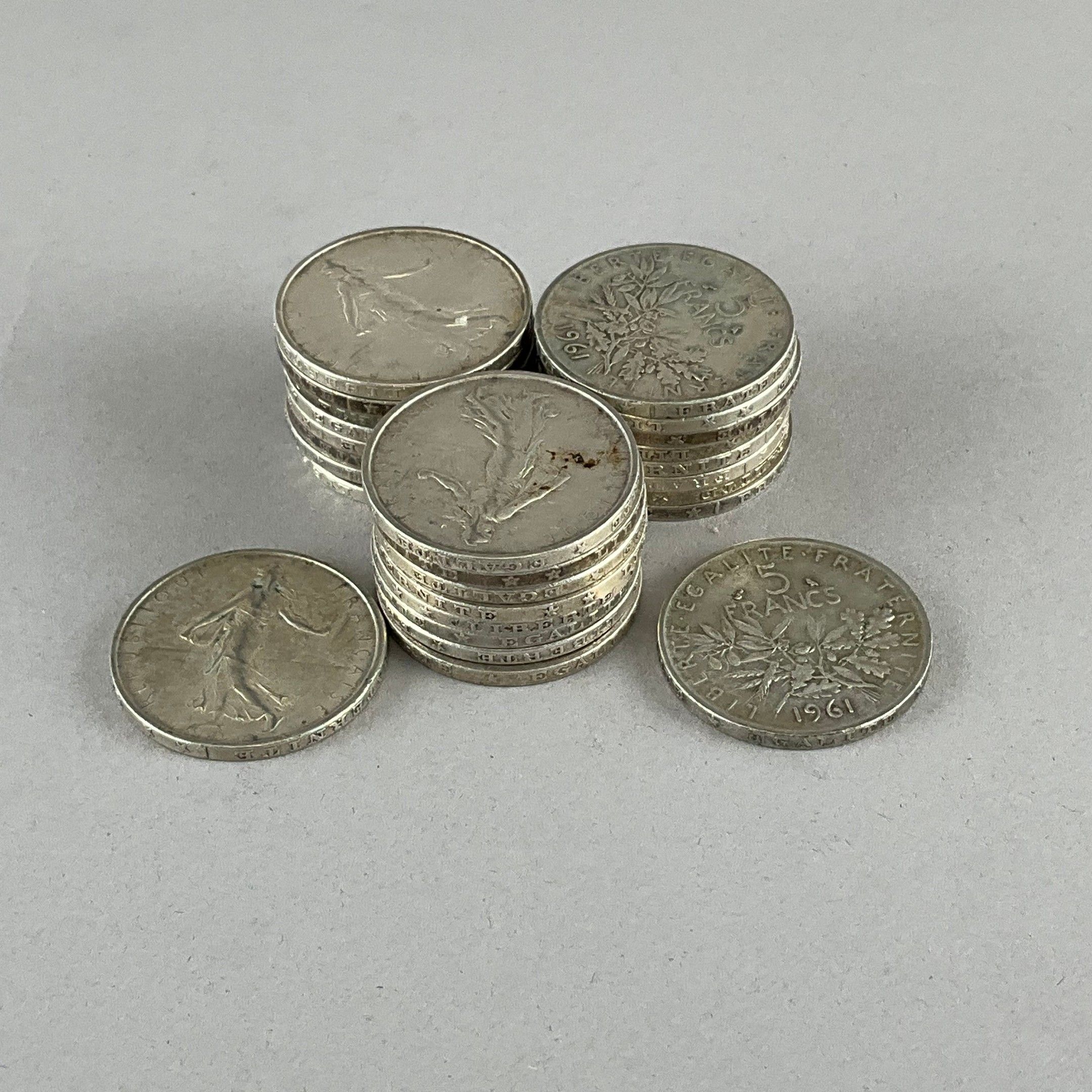 FRANCE, Ve République. 26 x 5 F argent type Semeuse 1961.