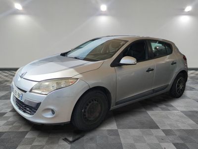 RENAULT - MÉGANE III DCI 85 ECO2 AUTHENTIQUE - GO - Mise en …