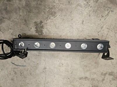 a picture of a light bar with four lights on it