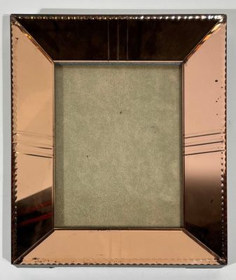 GRAND CADRE porte-photo rectangulaire, le pourtour formé de …