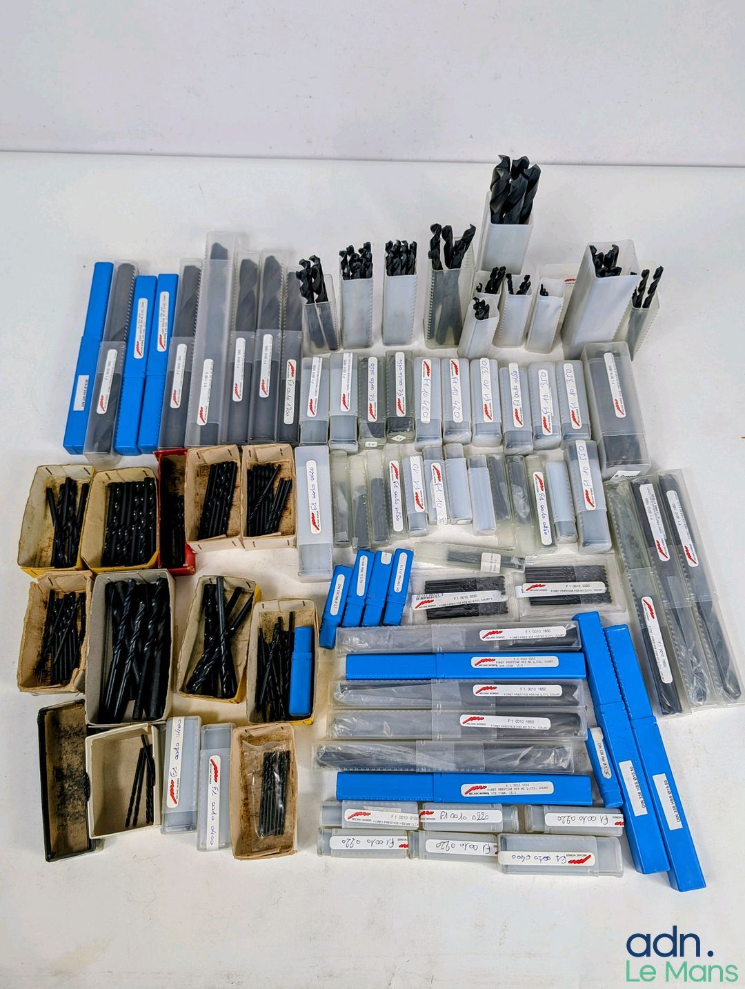 Lot de plus de 400 forets PRESTIGE, fabrication française de…