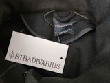 the label on the jacket says straddarius