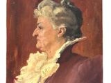 un tableau représentant une femme vêtue d'un manteau rouge et d'un col blanc