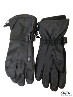 une paire de gants de ski noirs sur fond blanc, avec une attache au niveau du poignet