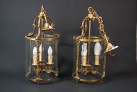 Paire de lanternes cylindriques en laiton patiné dotées de p… (photo 2)
