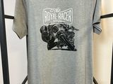 un t-shirt gris portant le logo « Royal Racer »