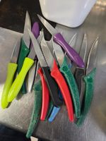 Lot de couteaux dont 19 couteaux à steak (photo 3)