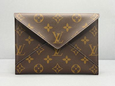 Enveloppe en cuir Monogramme Louis Vuitton