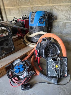 many different types of tools that are on the floor