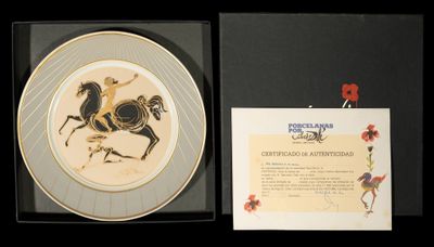 a picture of a plate with a horse on it