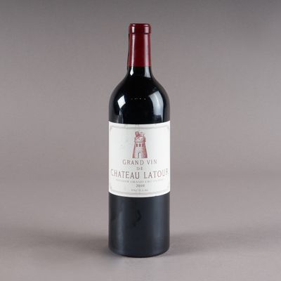 1 bouteille Château LATOUR, 1° cru Pauillac 2010 (étui Colle…