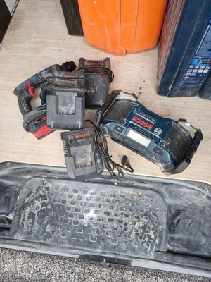 a lot of tools that are sitting on the floor