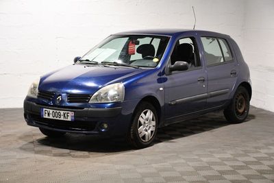 VP RENAULT CLIO II 1.2 75CH AUTHENTIQUE - Dmec : 30/03/2005-…