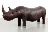 Dimitri Omersa (1927–1975) « Rhino », un banc en cuir aux di… (photo 2)