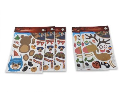 deux sachets d'autocollants de Noël avec différents motifs