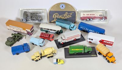 Lot de (x16) véhicules modèles réduits 1/43ème principalemen…