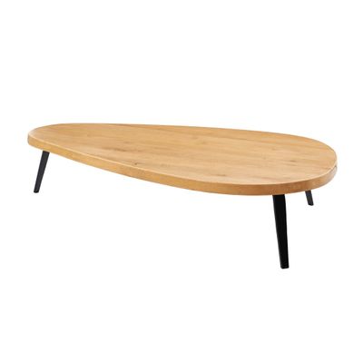 un gros plan d'une table en bois aux pieds noirs sur fond blanc